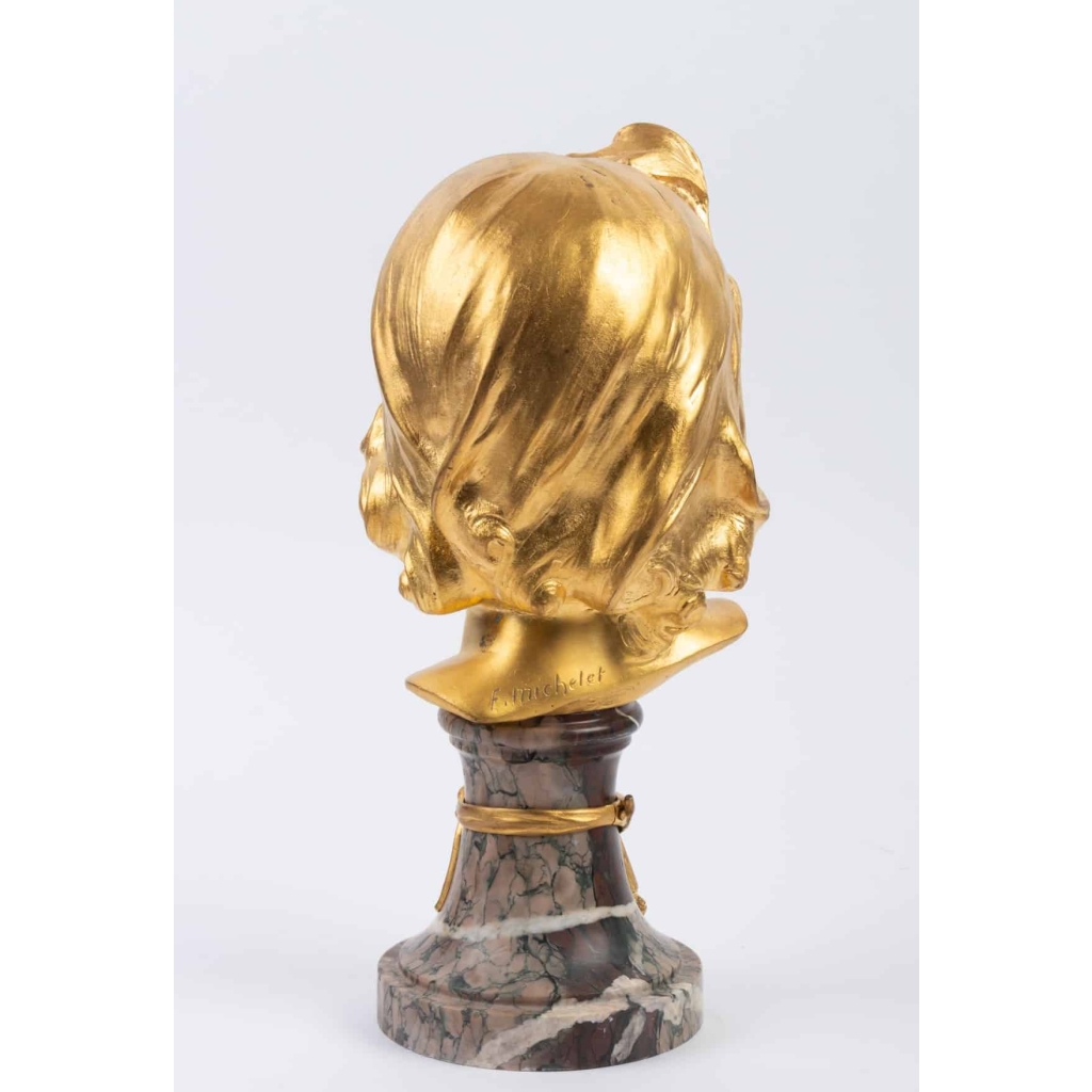 Sculpture tête d’enfant en bronze doré et marbre de MICHELET 20e siècle | Biron Sculpture tête d'enfant en bronze doré et marbre de MICHELET 20e siècle