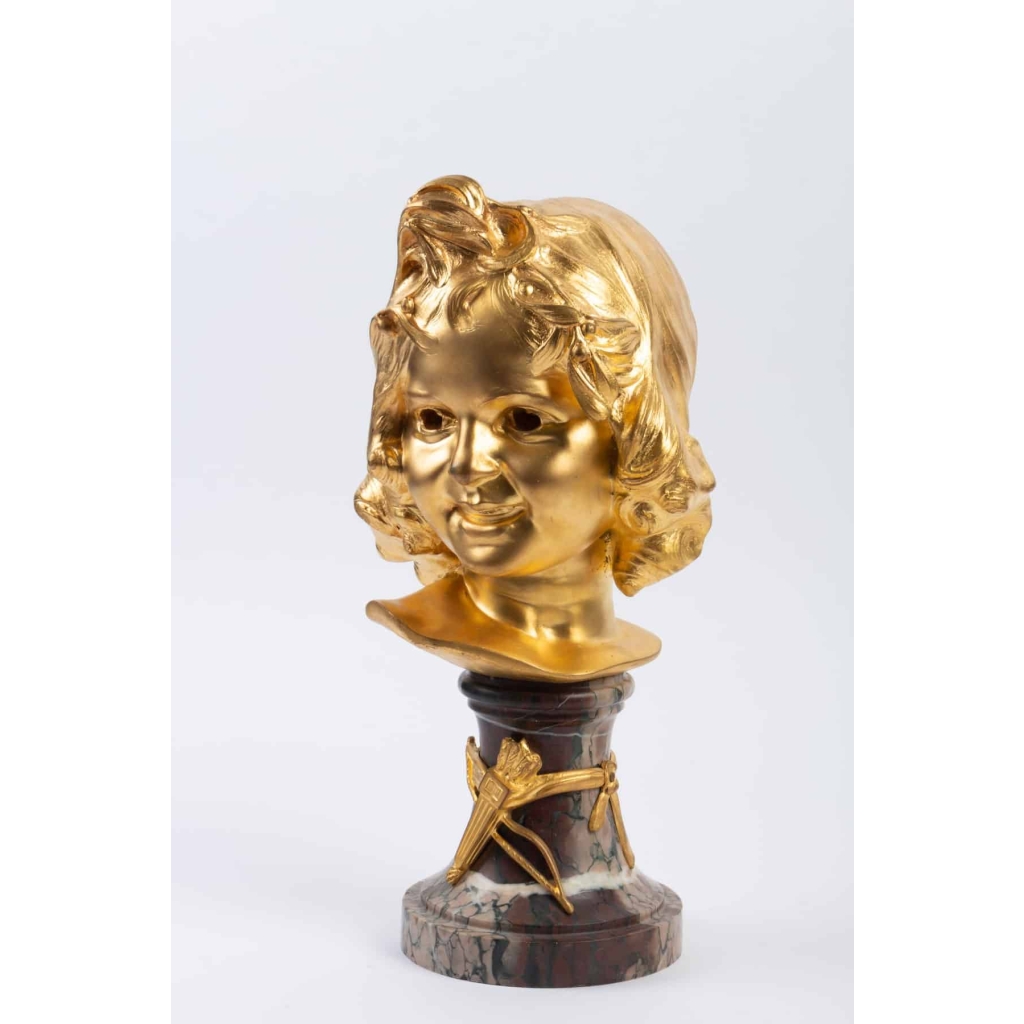 Sculpture tête d’enfant en bronze doré et marbre de MICHELET 20e siècle | Biron Sculpture tête d'enfant en bronze doré et marbre de MICHELET 20e siècle