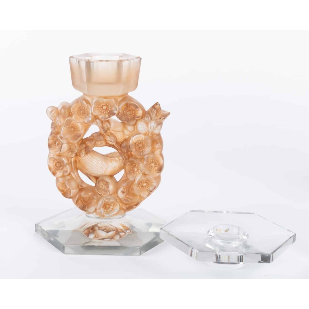 Paire de Bougeoirs « Mésanges » verre blanc patiné sépia de René LALIQUE