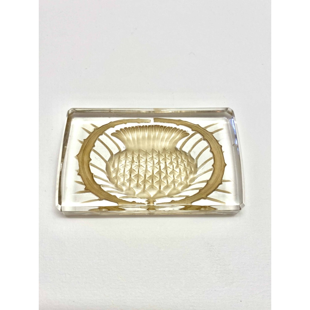 Suite de 10 Porte-Couteaux « Chardons » cristal blanc patiné sépia LALIQUE FRANCE | Biron Suite de 10 Porte-Couteaux "Chardons" cristal blanc patiné sépia LALIQUE FRANCE