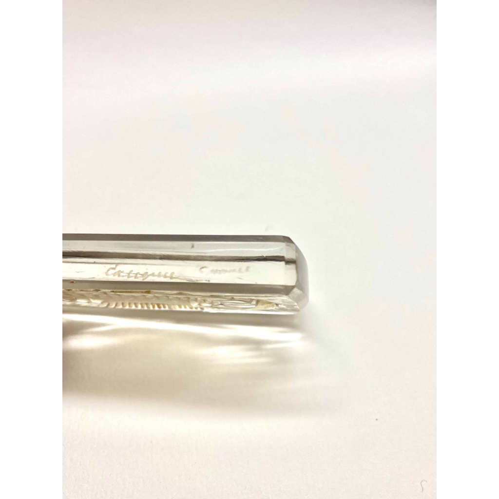 Suite de 10 Porte-Couteaux « Chardons » cristal blanc patiné sépia LALIQUE FRANCE | Biron Suite de 10 Porte-Couteaux "Chardons" cristal blanc patiné sépia LALIQUE FRANCE