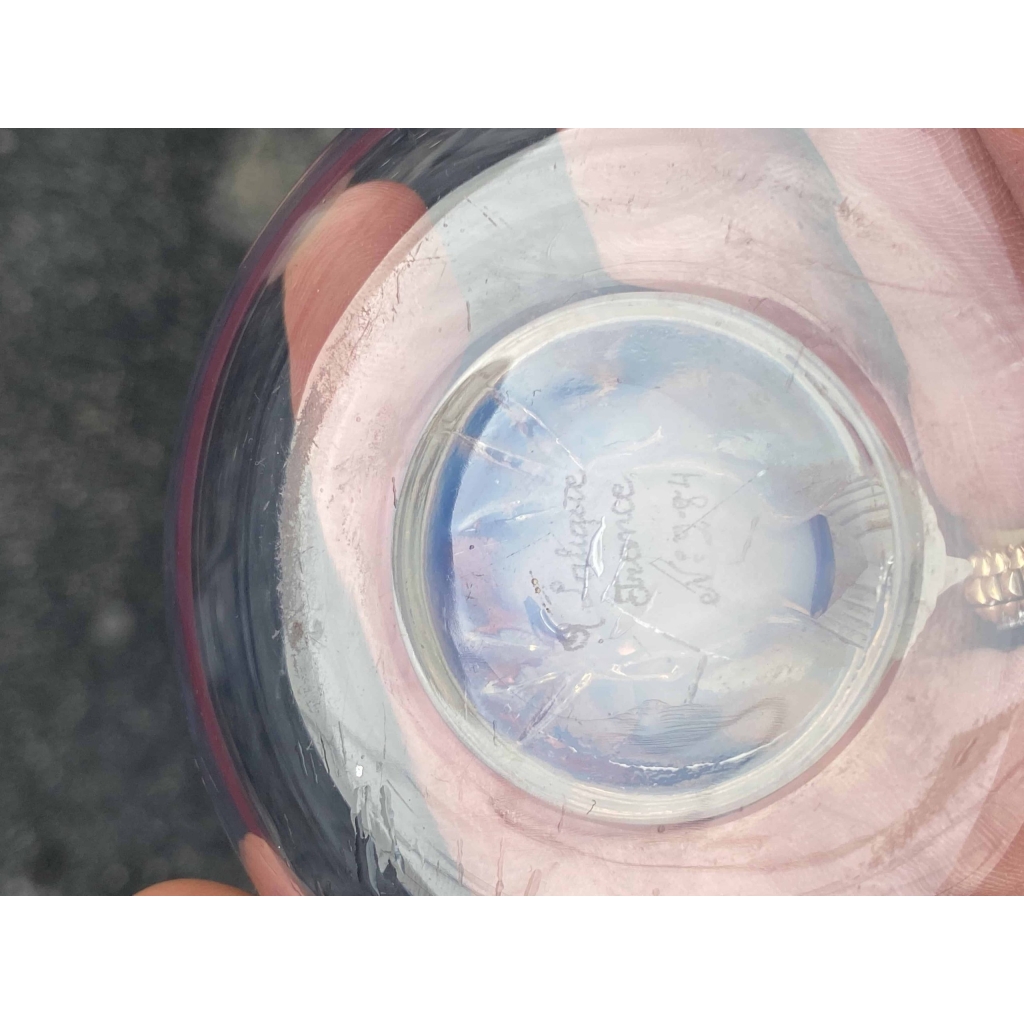 Cendrier Baguier « Moineau » verre opalescent de René LALIQUE | Biron Cendrier Baguier "Moineau" verre opalescent de René LALIQUE