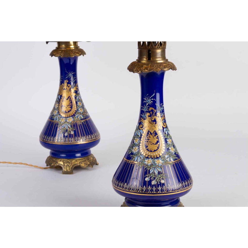 Paire de lampes bleues émaillées Napoléon III | Biron Paire de lampes bleues émaillées Napoléon III