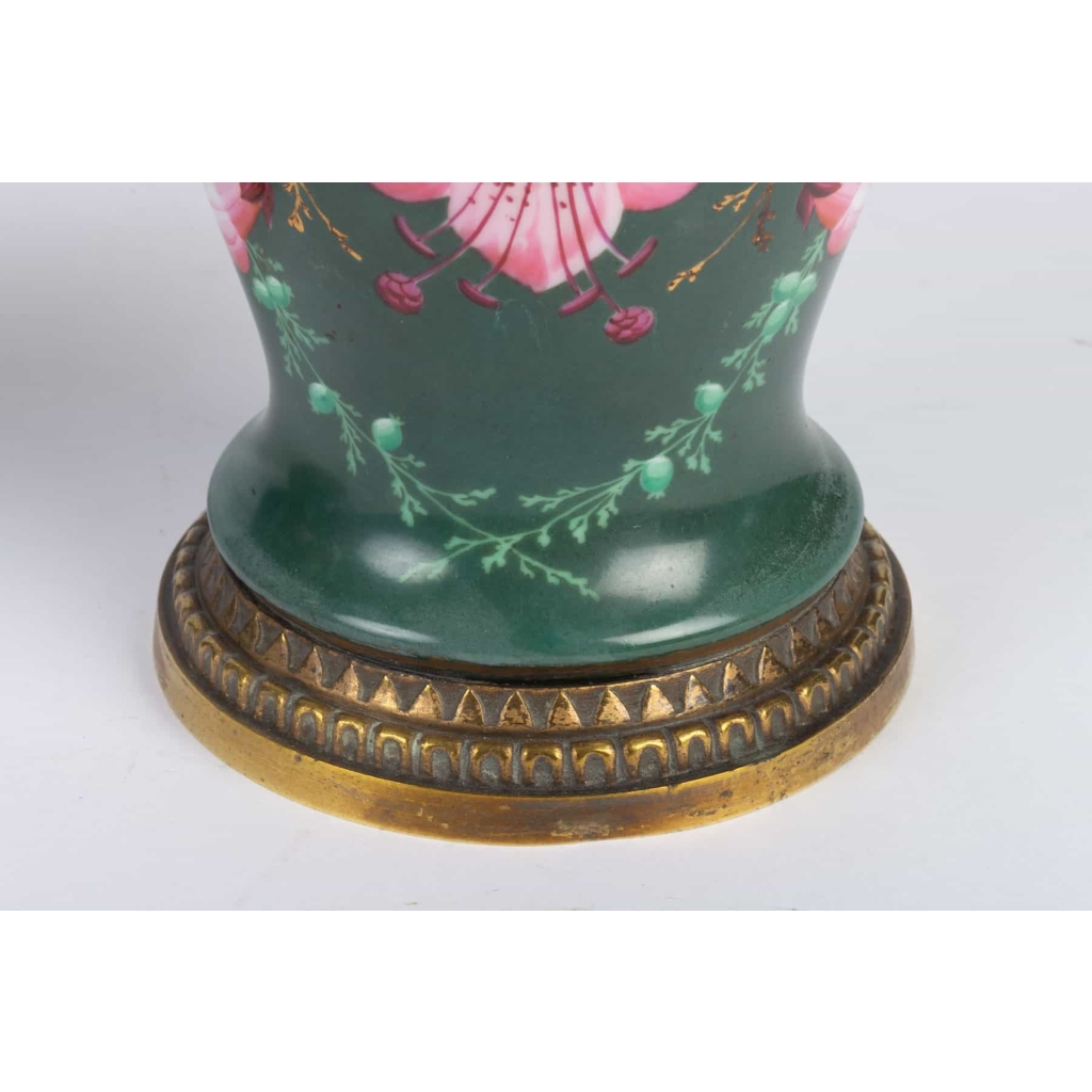 Paire de lampes vertes et fuchsia Napoléon III | Biron Paire de lampes vertes et fuchsia Napoléon III