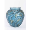 Vase « Sauterelles » verre blanc patiné bleu et vert à chaud de René LALIQUE | Biron Vase « Sauterelles » verre blanc patiné bleu et vert à chaud de René LALIQUE