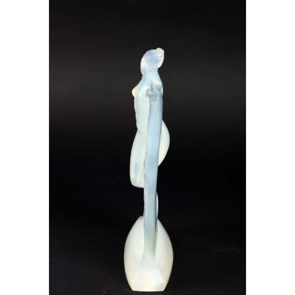Statuette « Suzanne » verre opalescent de René LALIQUE | Biron Statuette "Suzanne" verre opalescent de René LALIQUE