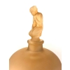 Vase « Douze Figurines avec Bouchon Figurine » verre blanc patiné sépia de René LALIQUE | Biron Vase "Douze Figurines avec Bouchon Figurine" verre blanc patiné sépia de René LALIQUE