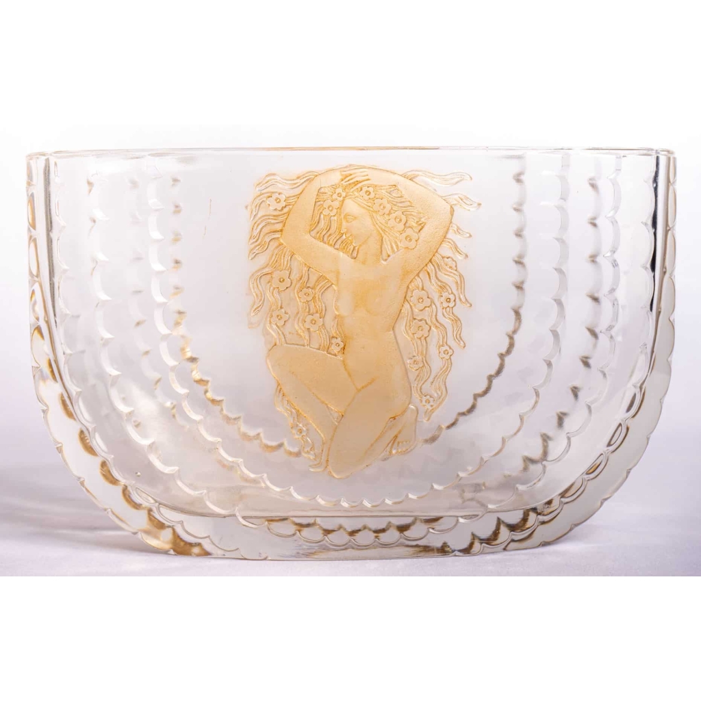 Vase « Flore » verre blanc patiné sépia de René LALIQUE | Biron Vase "Flore" verre blanc patiné sépia de René LALIQUE