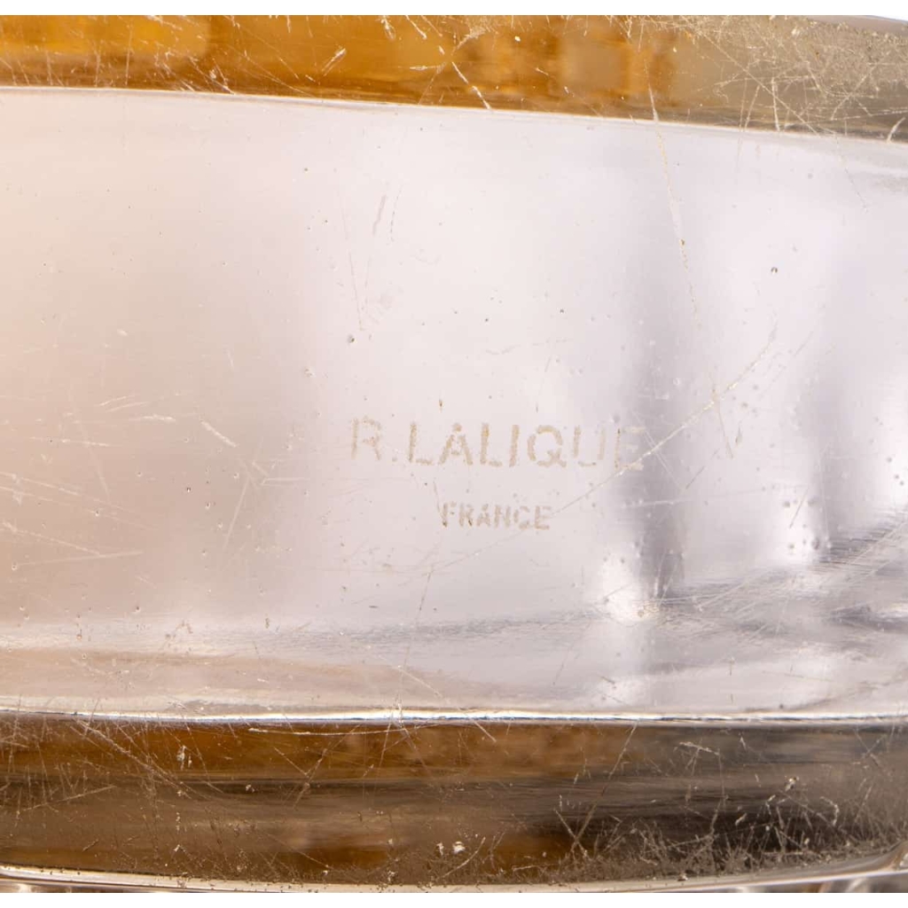 Vase « Flore » verre blanc patiné sépia de René LALIQUE | Biron Vase "Flore" verre blanc patiné sépia de René LALIQUE