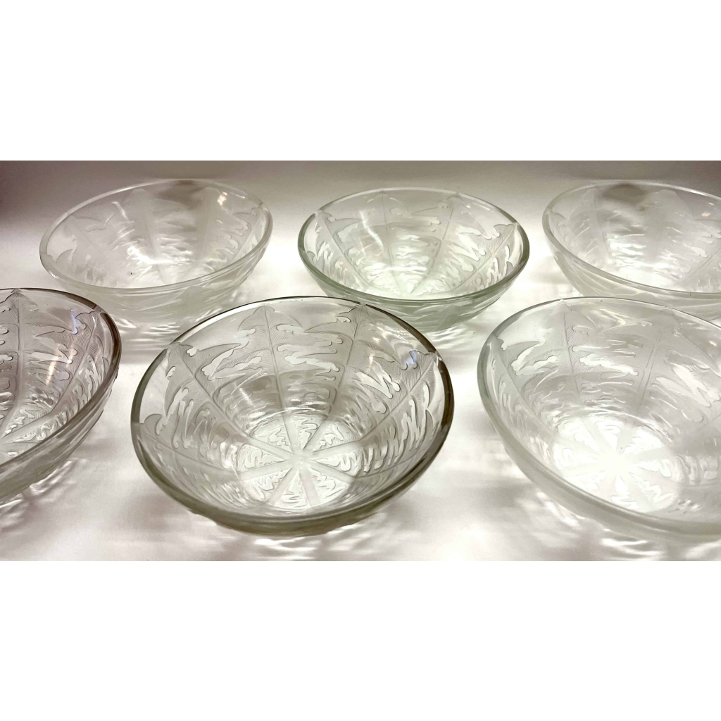 Suite de Six 6 Bols à Main « Pissenlit » verre blanc de René LALIQUE | Biron Suite de Six 6 Bols à Main "Pissenlit" verre blanc de René LALIQUE