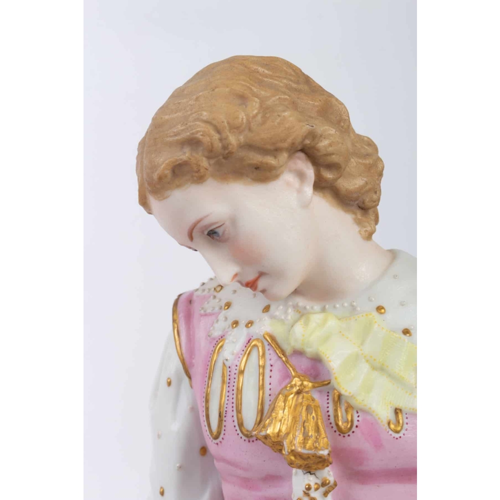 Couple en biscuit de Sèvres fin du 19e siècle | Biron Couple en biscuit de Sèvres fin du 19e siècle