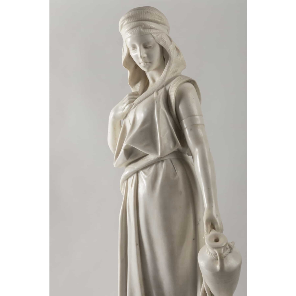 An Italian Late 19th Century Orientaliste White Carrara Marble Sculpture by Fernando VICCHI. | Biron An Italian Late 19th Century Orientaliste White Carrara Marble Sculpture by Fernando VICCHI.