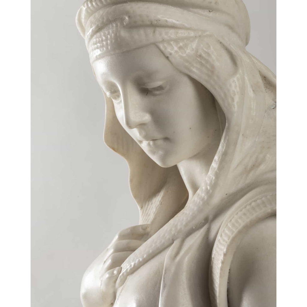 An Italian Late 19th Century Orientaliste White Carrara Marble Sculpture by Fernando VICCHI. | Biron An Italian Late 19th Century Orientaliste White Carrara Marble Sculpture by Fernando VICCHI.