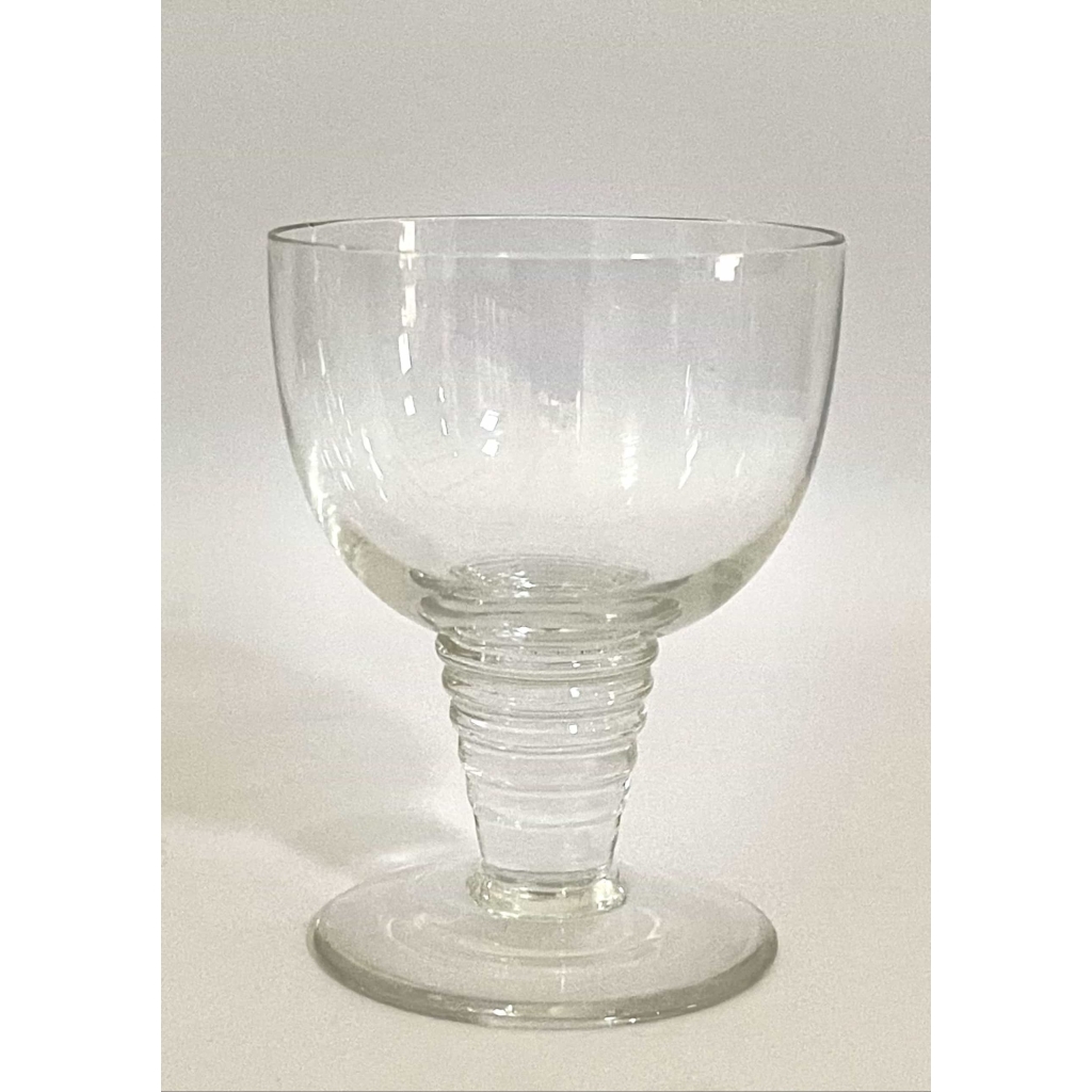 Suite de Huit 8 Verres à Vin « Tonnerre » verre blanc de René LALIQUE | Biron Suite de Huit 8 Verres à Vin "Tonnerre" verre blanc de René LALIQUE
