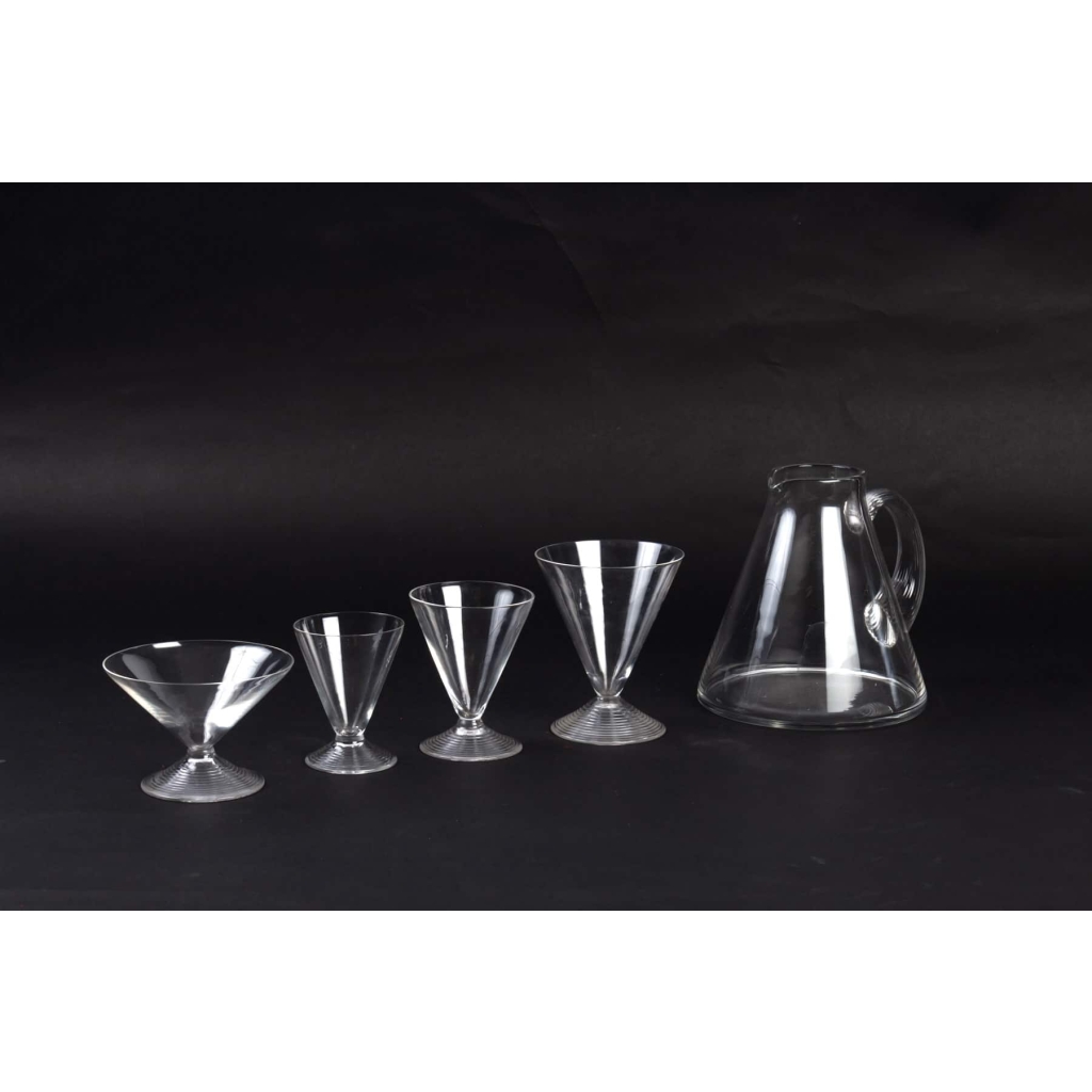 Service « Arbois » verre blanc de René LALIQUE – 40 verres, 1 broc | Biron ||||||||||||