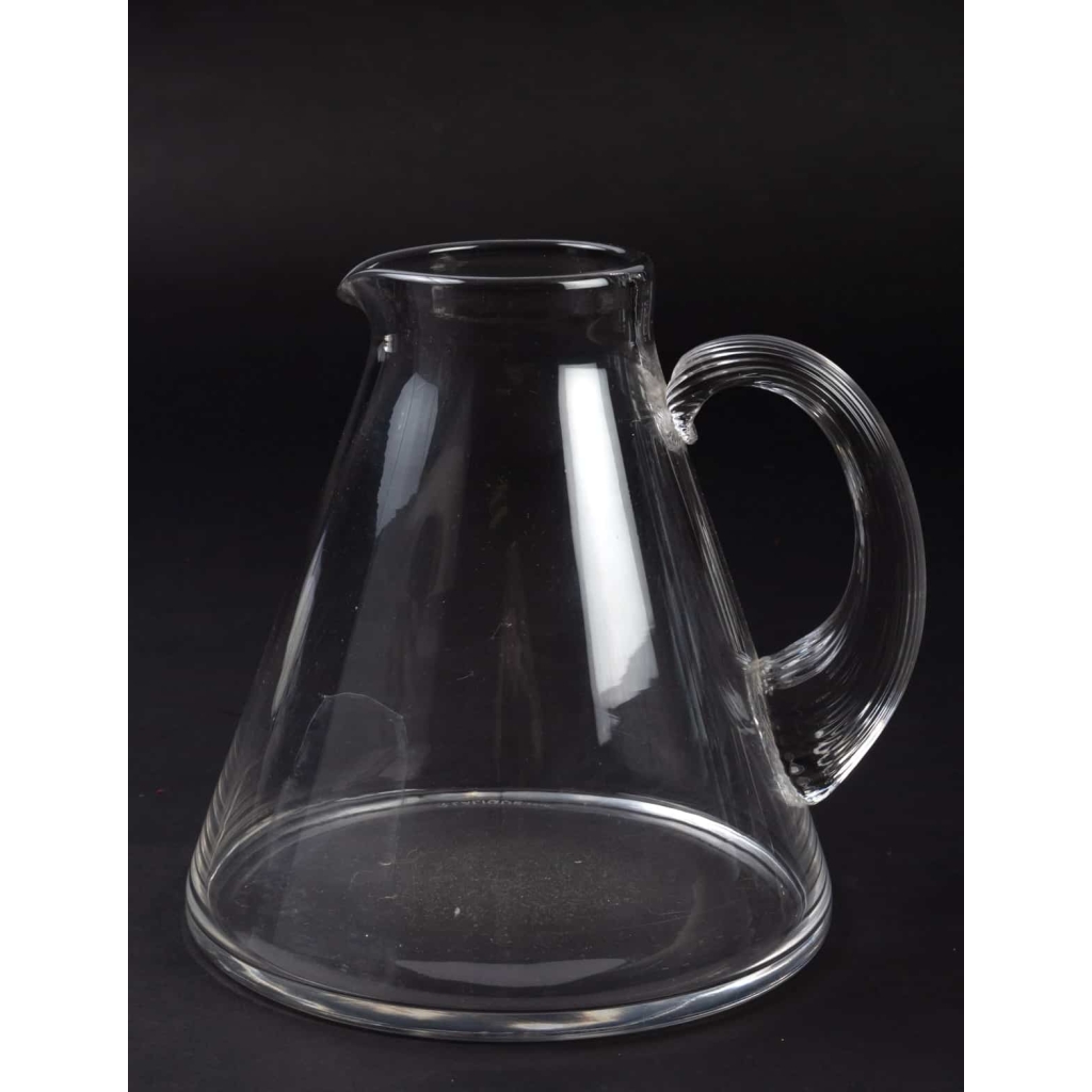 Service « Arbois » verre blanc de René LALIQUE – 40 verres, 1 broc | Biron Service "Arbois" verre blanc de René LALIQUE - 40 verres, 1 broc