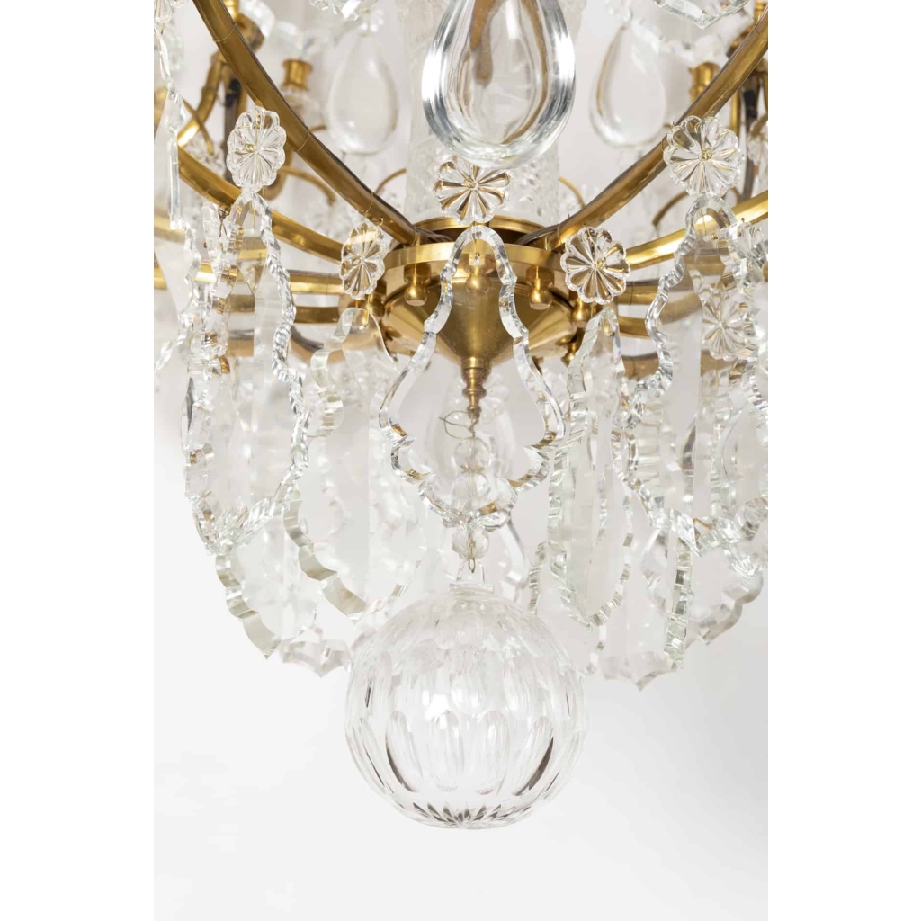 FRENCH LATE 19th CENTURY LOUIS XV PERIOD ORMULU AND CRYSTAL CHANDELIER FRENCH LATE 19th CENTURY LOUIS XV PERIOD ORMULU AND CRYSTAL CHANDELIER