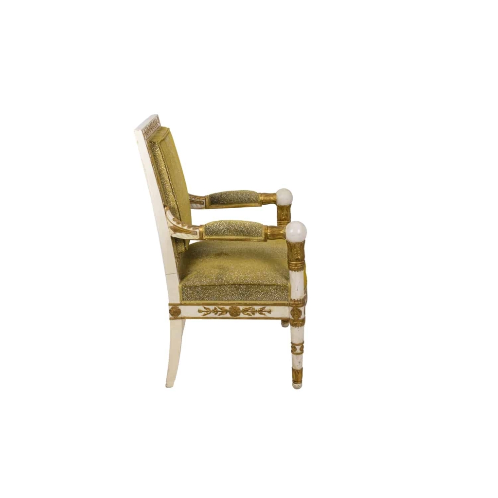Paire de fauteuils de style Empire blanc et or, années 1950 | Biron Paire de fauteuils de style Empire blanc et or, années 1950