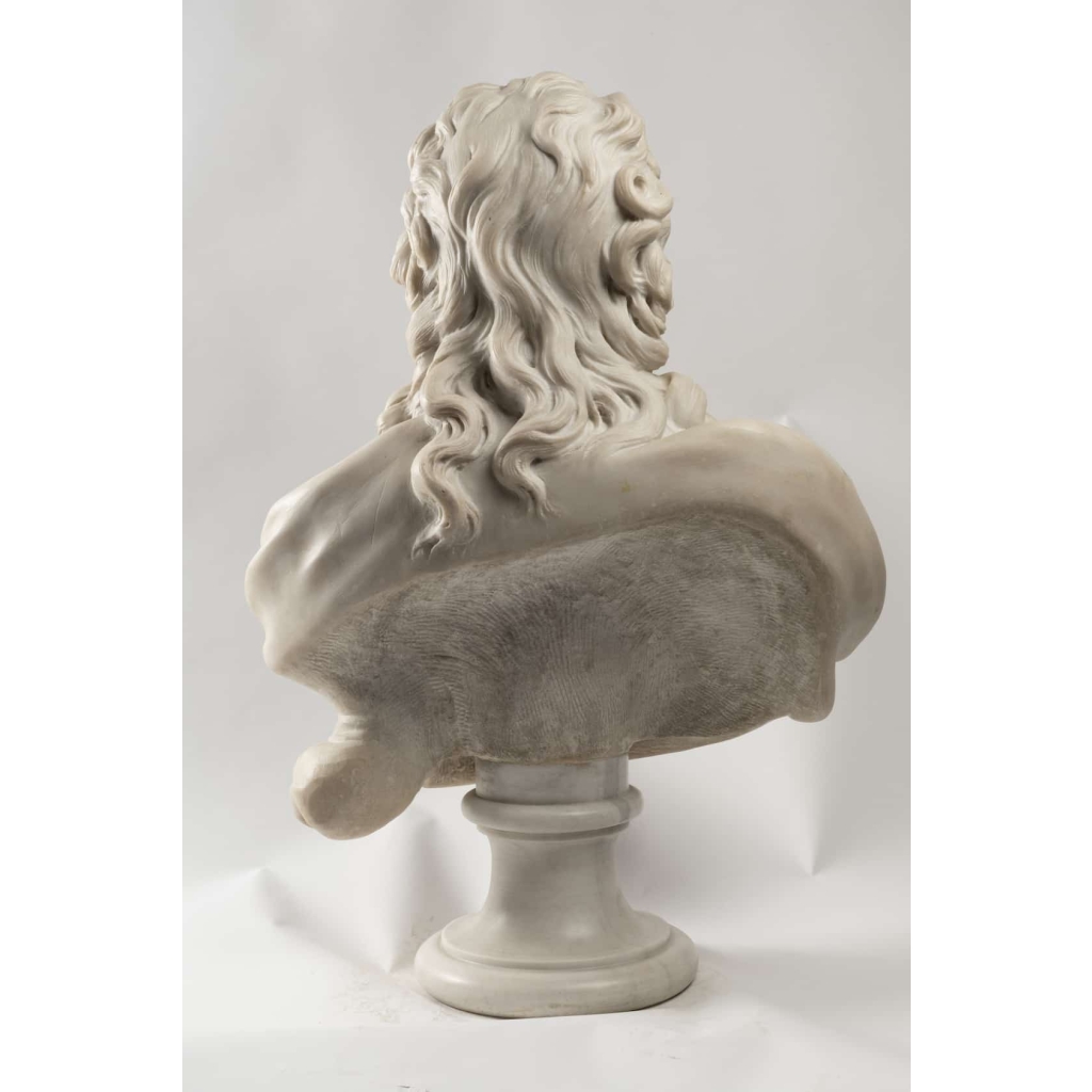 A French 19th Century White Carrara Marble Bust Of Marie Antoinette | Biron A French 19th Century White Carrara Marble Bust Of Marie Antoinette