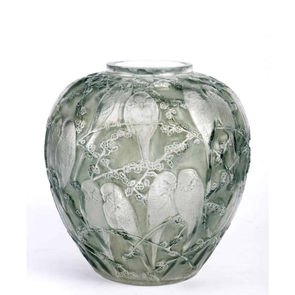 Vase « Perruches » verre blanc patiné gris-vert de René LALIQUE | Biron |||||||||