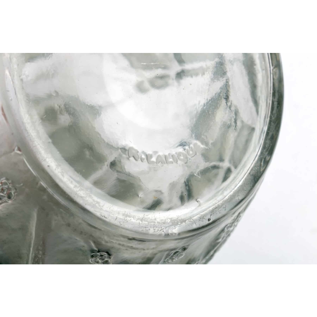 Vase « Perruches » verre blanc patiné gris-vert de René LALIQUE | Biron Vase "Perruches" verre blanc patiné gris-vert de René LALIQUE
