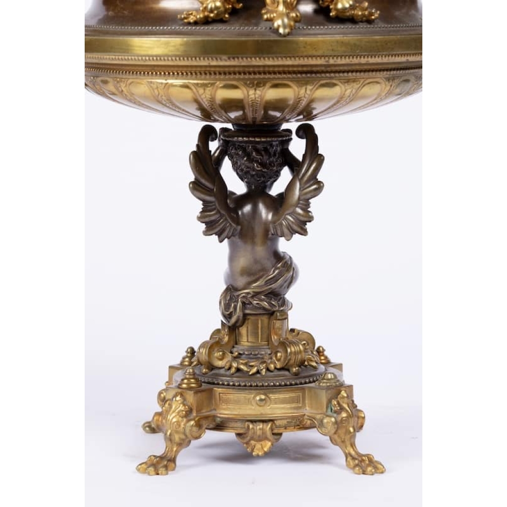 A French 19th Century Napoléon III Ormulu and Patinated Bronze Centerpiece. | Biron A French 19th Century Napoléon III Ormulu and Patinated Bronze Centerpiece.
