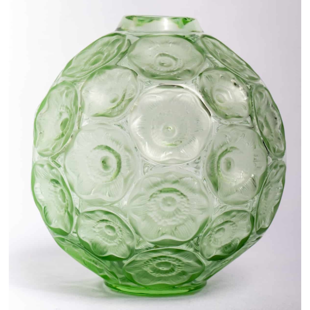 Vase « Anémones » cristal vert clair de LALIQUE FRANCE | Biron Vase "Anémones" cristal vert clair de LALIQUE FRANCE