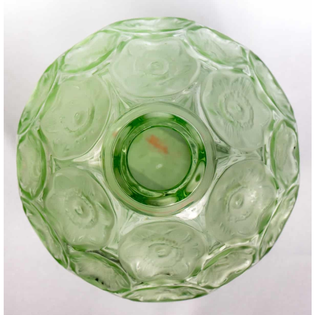 Vase « Anémones » cristal vert clair de LALIQUE FRANCE | Biron Vase "Anémones" cristal vert clair de LALIQUE FRANCE