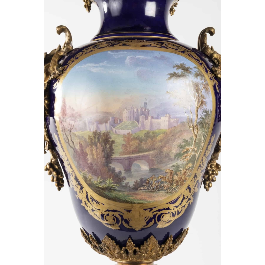 A French 19th Century Louis XVI St. Cobalt Blue Sèvres Porcelain And Orumulu Vase. 8