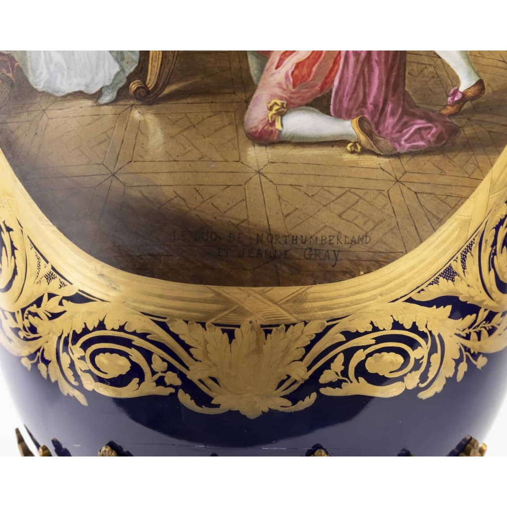 A French 19th Century Louis XVI St. Cobalt Blue Sèvres Porcelain And Orumulu Vase. 10