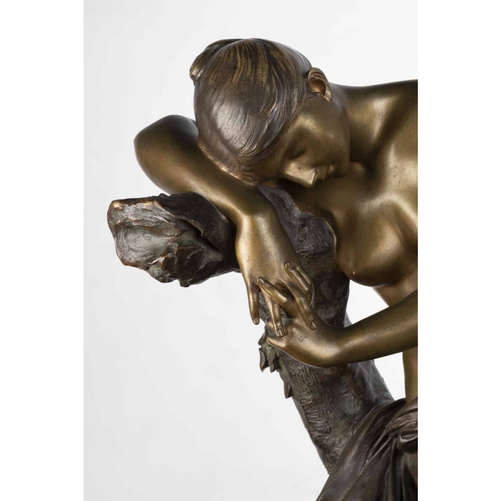 A French 19th century bronze « Le repos de venus » signed Lucas Madrassi (1849-1919). | Biron A French 19th century bronze « Le repos de venus » signed Lucas Madrassi (1849-1919).
