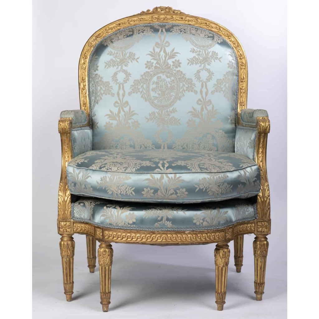 A 19th Century Louis XVI St. giltwood Bèrgere. | Biron ||||||