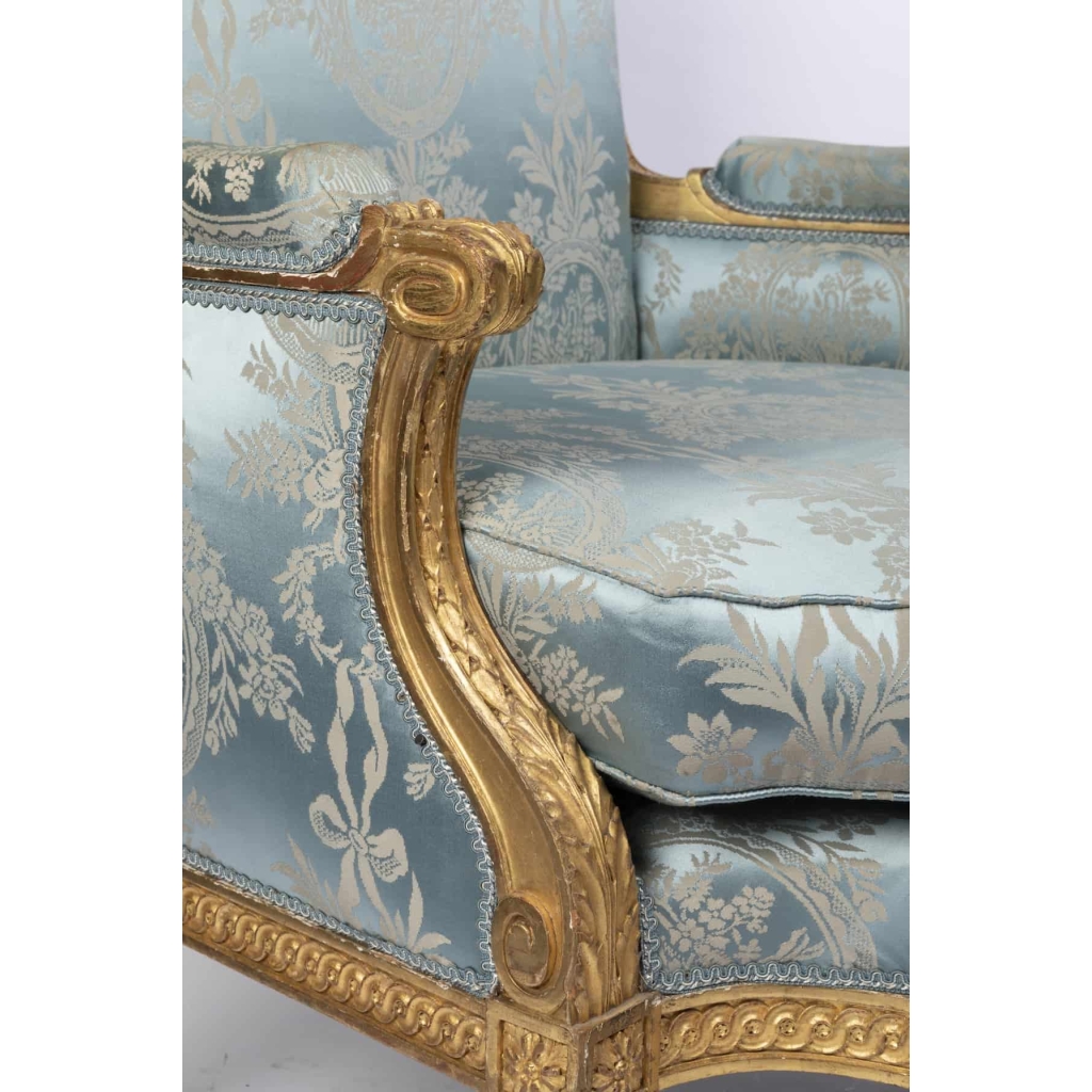 A 19th Century Louis XVI St. giltwood Bèrgere. | Biron A 19th Century Louis XVI St. giltwood Bèrgere.
