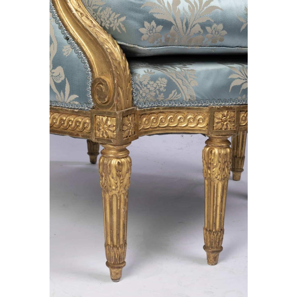 A 19th Century Louis XVI St. giltwood Bèrgere. | Biron A 19th Century Louis XVI St. giltwood Bèrgere.