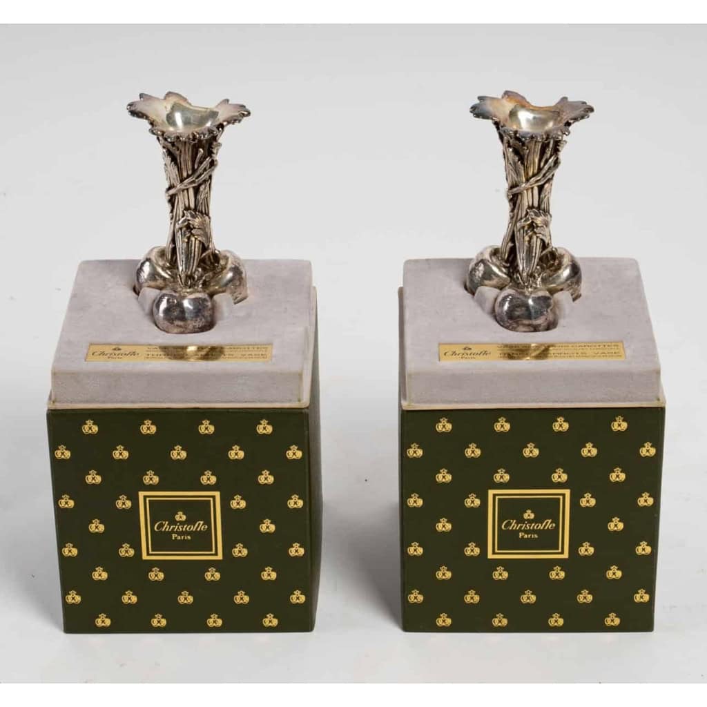 Paire de vases aux trois carottes de Christofle