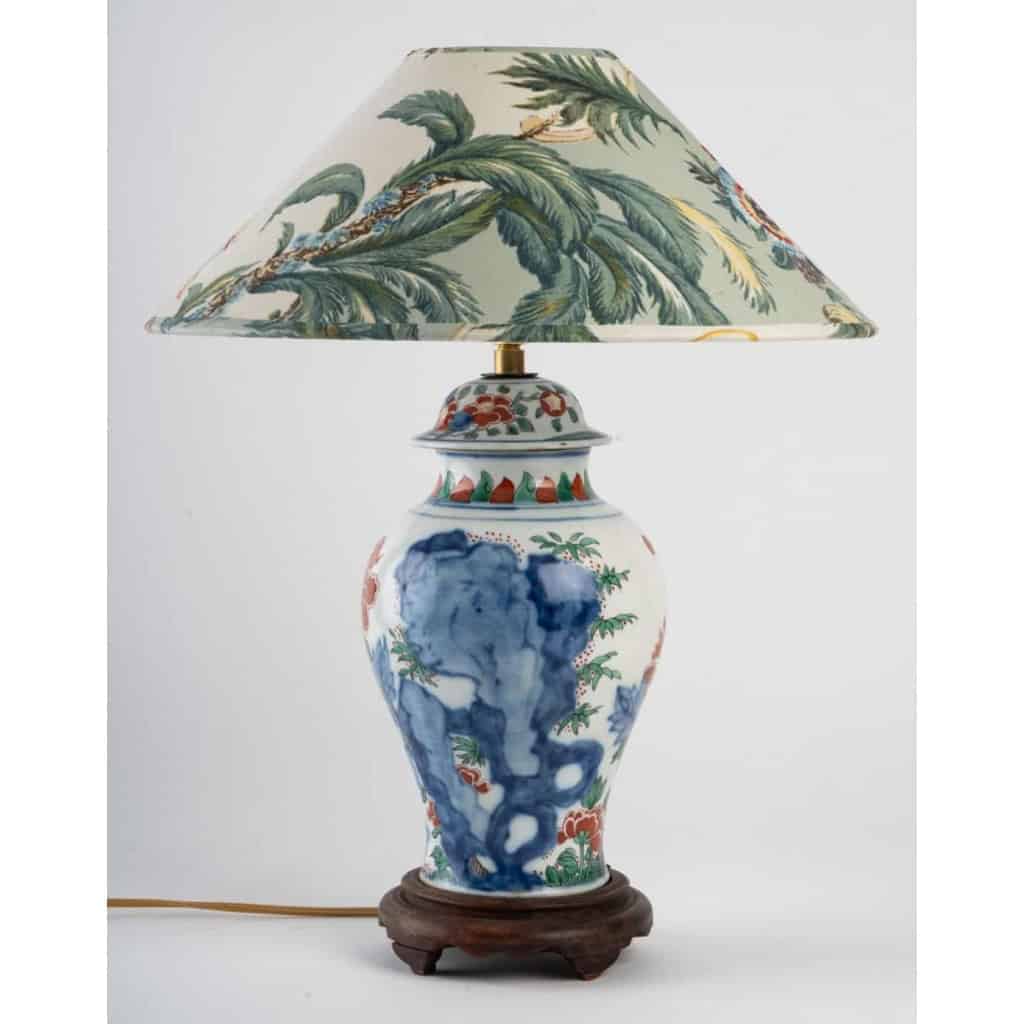 Lampe en porcelaine de Chine. | Biron ||||||