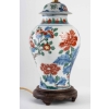 Lampe en porcelaine de Chine. | Biron Lampe en porcelaine de Chine.