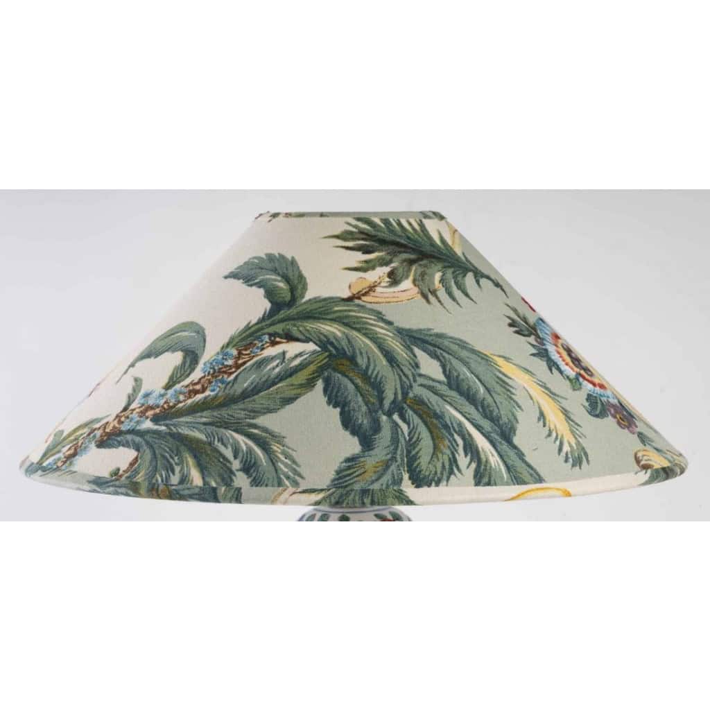 Lampe en porcelaine de Chine. | Biron Lampe en porcelaine de Chine.