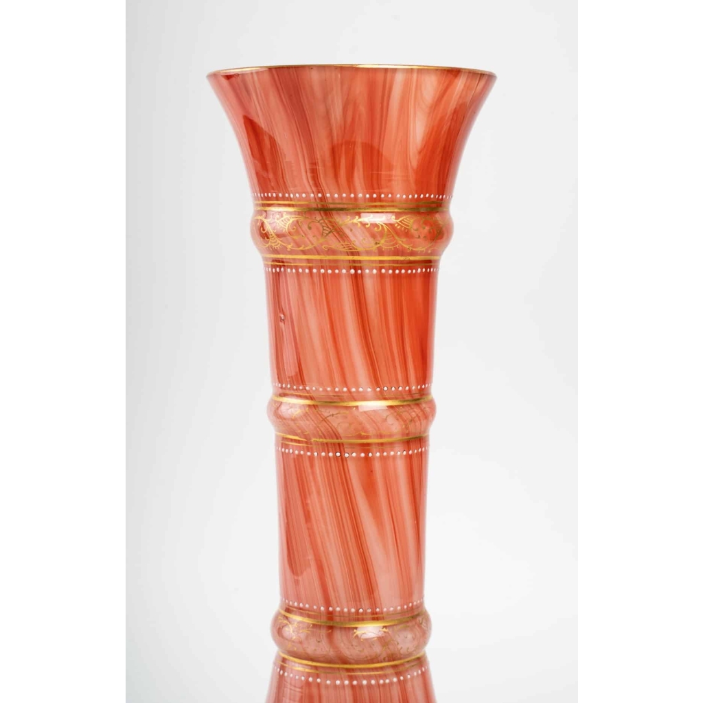 Vase doublé rouge et blanc XIXème | Biron Vase doublé rouge et blanc XIXème