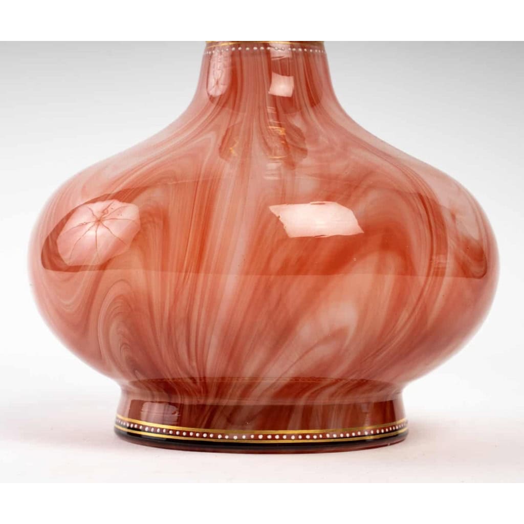 Vase doublé rouge et blanc XIXème | Biron Vase doublé rouge et blanc XIXème