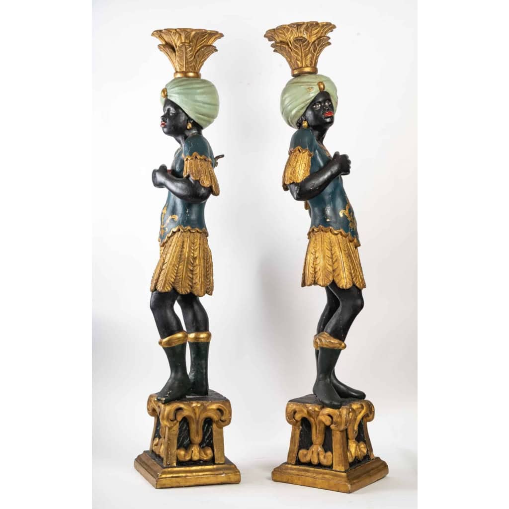 Paire de Nubiens en bois sculpté,Venise, debut du XIXème siecle