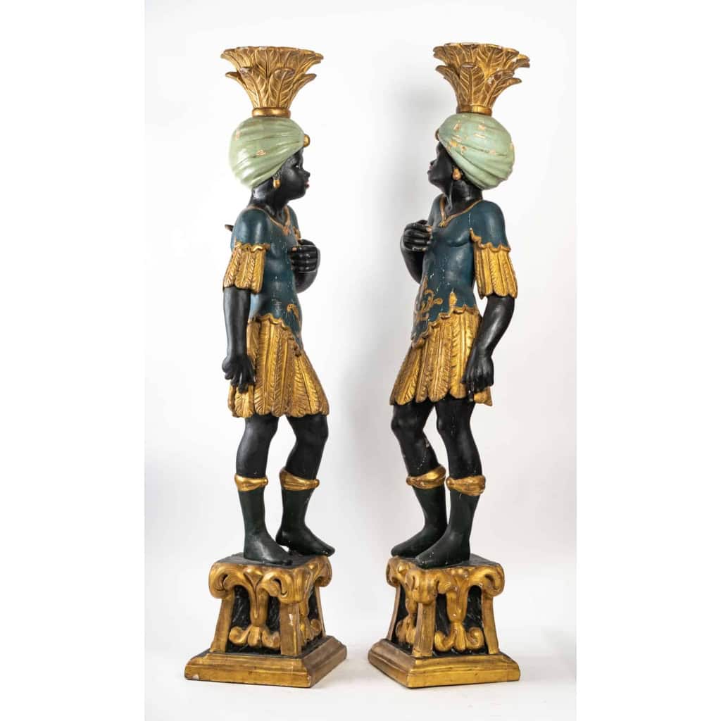 Paire de Nubiens en bois sculpté,Venise, debut du XIXème siecle