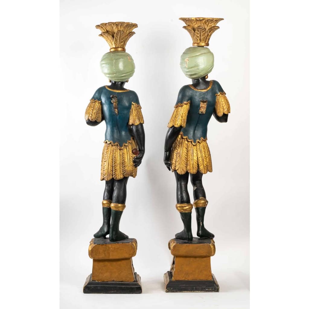 Paire de Nubiens en bois sculpté,Venise, debut du XIXème siecle