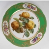 Paire d'assiettes vertes à fruits et fleurs. Paris XIXème, Boyer.