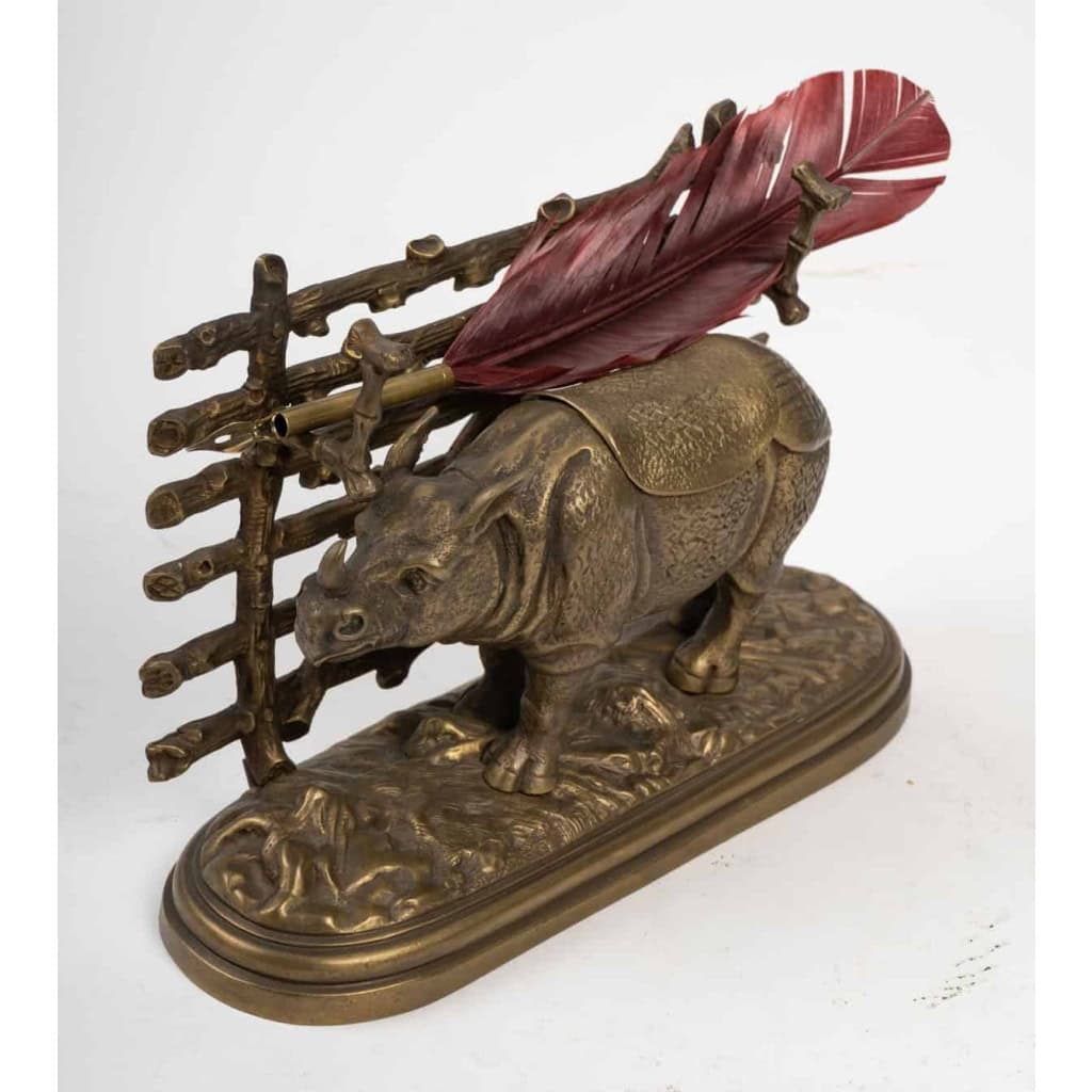Encrier en bronze, XXème siècle.