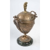 Coupe couverte en bronze et marbre, XIXème