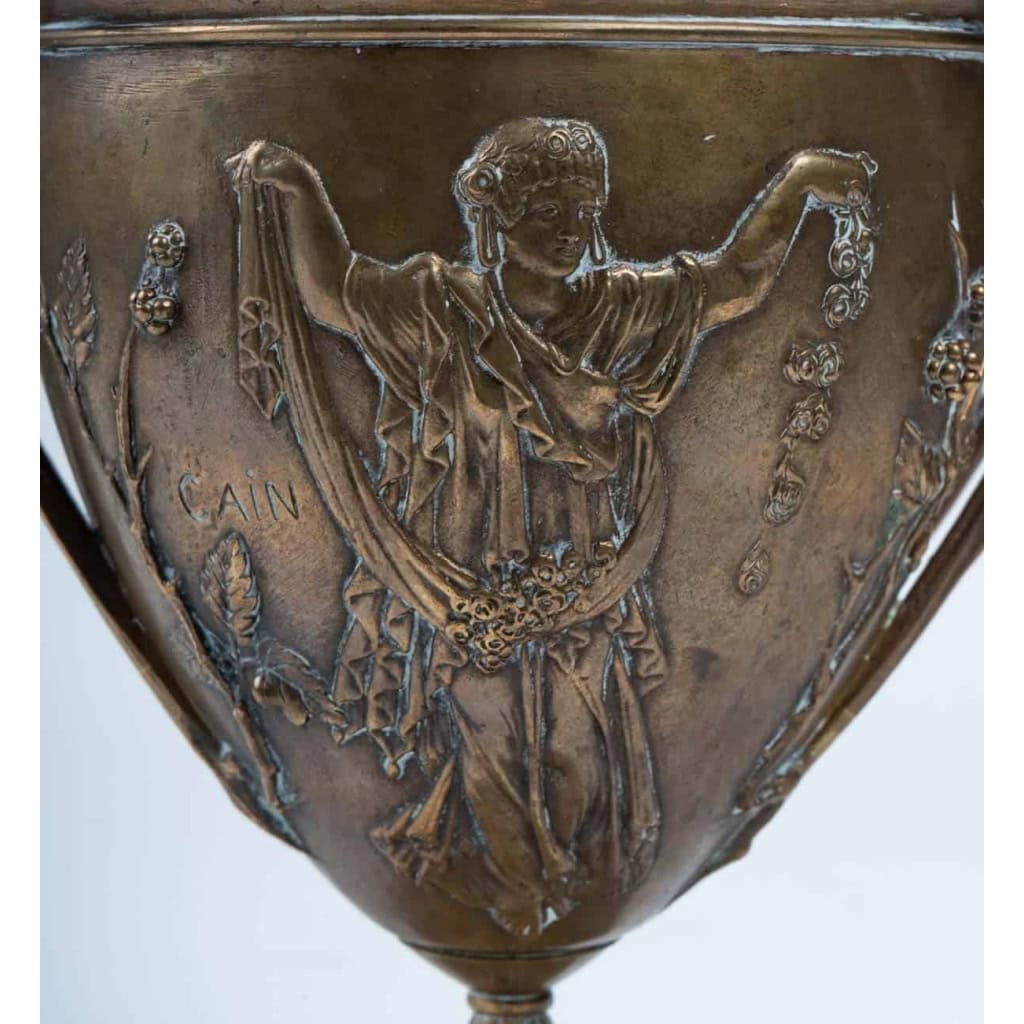 Coupe couverte en bronze et marbre, XIXème
