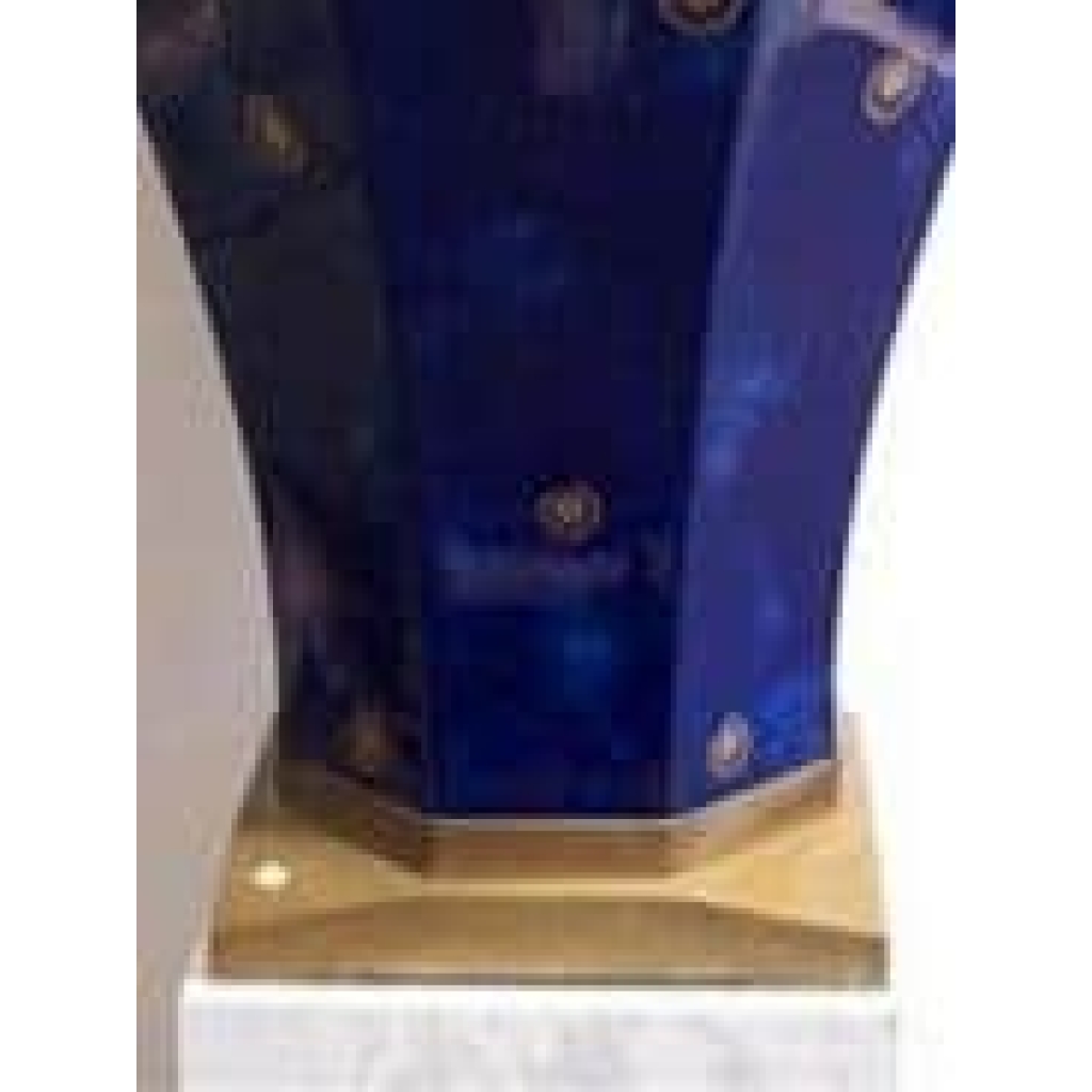 Vase monumental en porcelaine de Sèvres | Biron Vase monumental en porcelaine de Sèvres