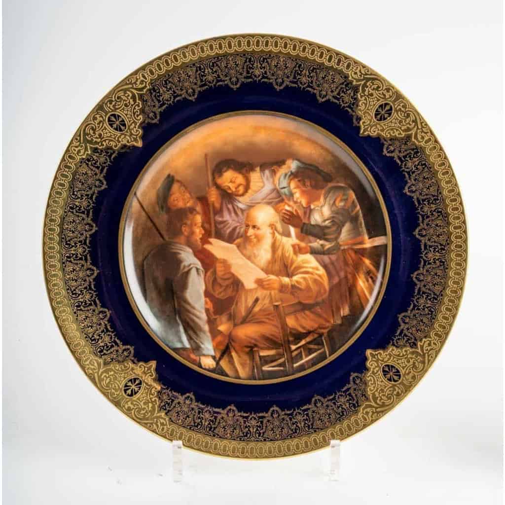 Paires d'assiettes bleues et or de Limoges. J. Balleroy and Co.