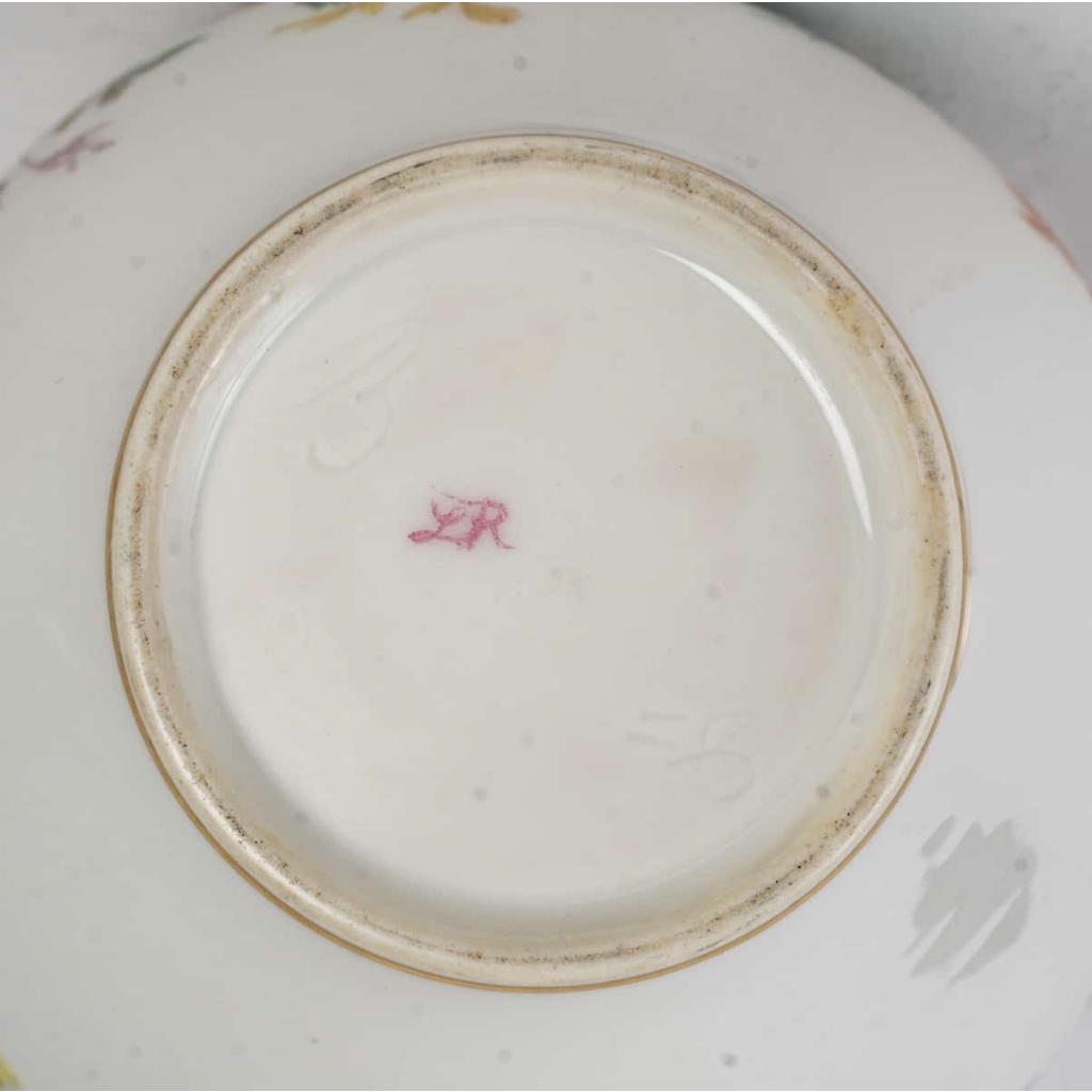 Un service à café en porcelaine de Sèvres, XIXème siècle | Biron Un service à café en porcelaine de Sèvres, XIXème siècle